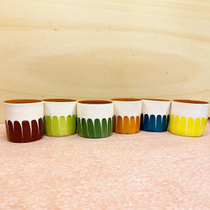 Quand les clientes commandent sur notre e-shop et choisissent des combinaisons de couleurs parfaites😍
Vous avez l’œil! 

#ceramique #faitmain #ceramics